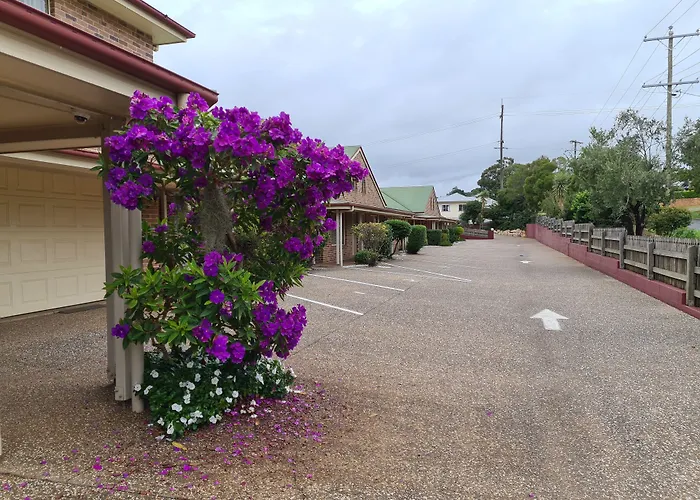 Country Gardens Motor Inn