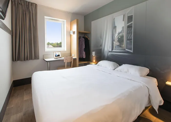 B&B Hotel Villeneuve Loubet Plage