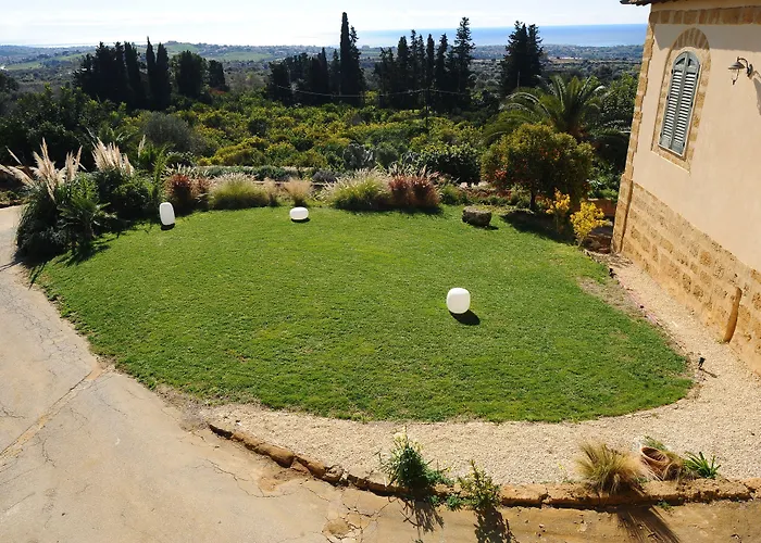 Villa La Lumia B&B Suites&Apartments
