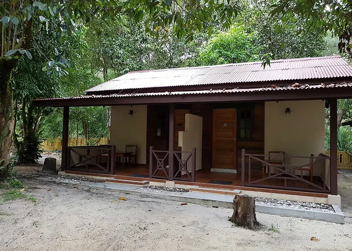 Pandan Laut Beach Resort