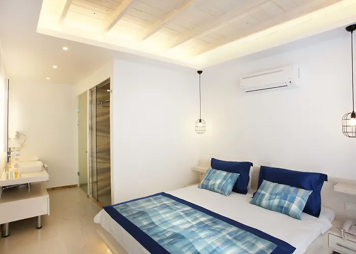 Nur Beach Hotel