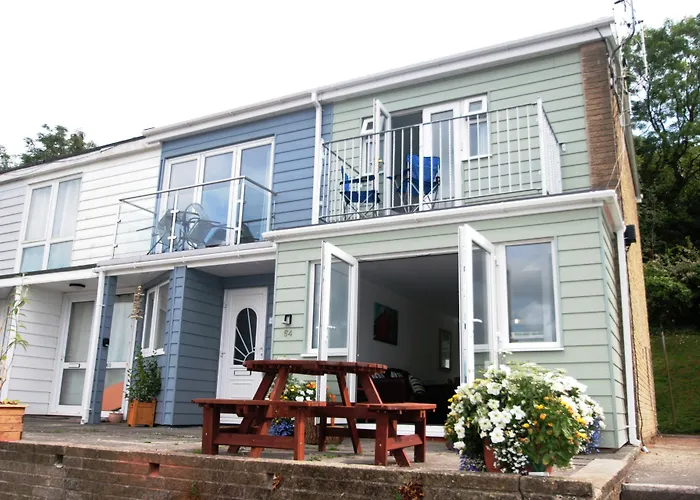 Freshwater Bay Holiday Cottages