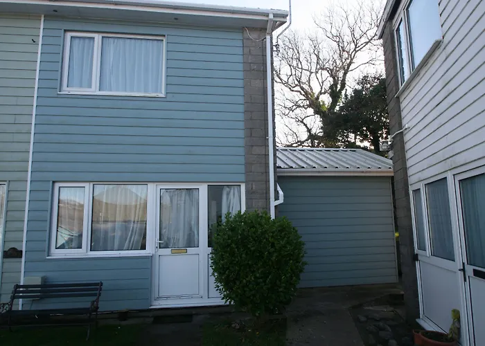 Freshwater Bay Holiday Cottages