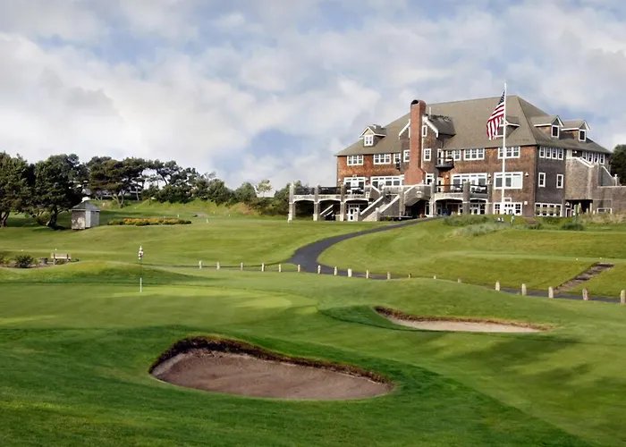 Mcmenamins Gearhart Hotel