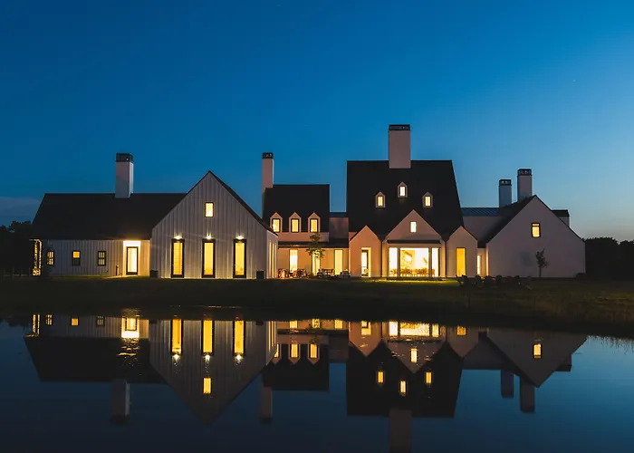 Inns Of Aurora Resort & Spa