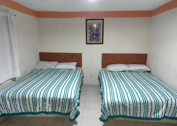 Hotel media luna