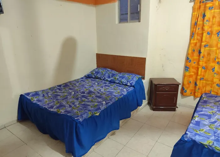 Hotel media luna