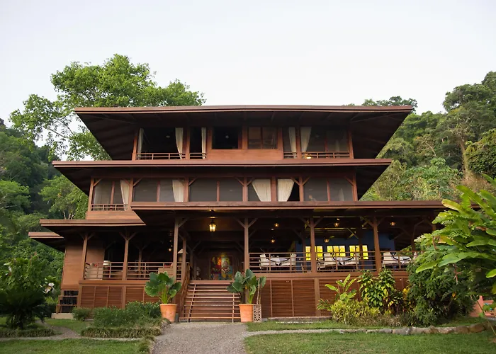 Playa Cativo Lodge