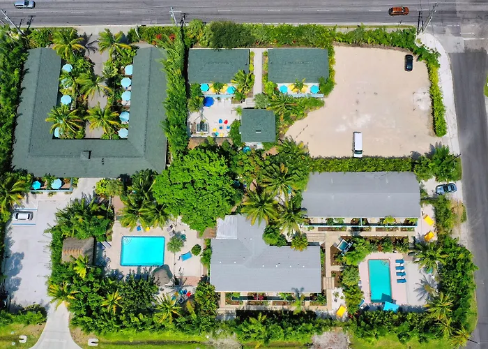 Siesta Key Palms Resort