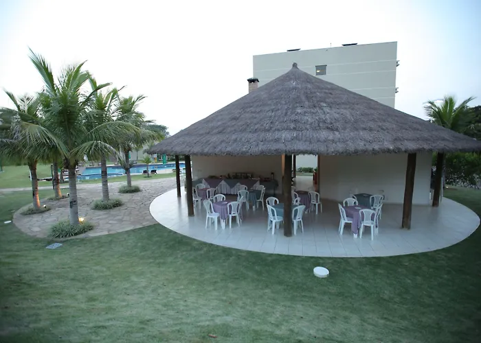 Vinhedo Plaza