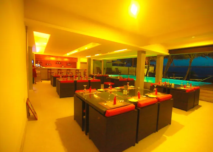 Beacon Beach Hotel Negombo