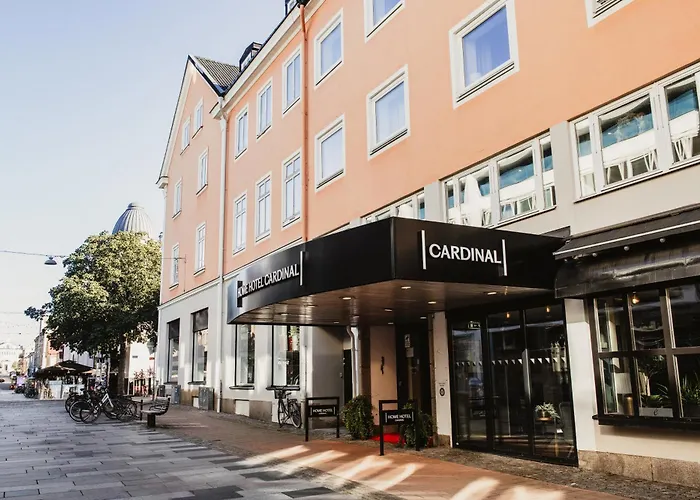 Home Hotel Cardinal
