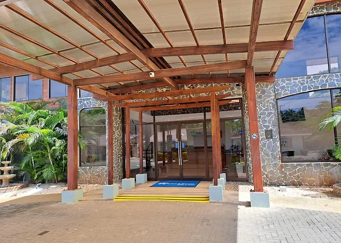Nacazcol Hotel Y Villas