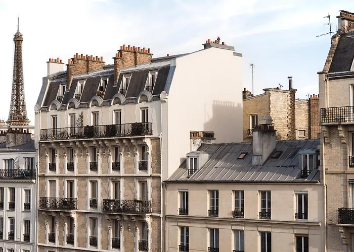 Hotel Eiffel Segur