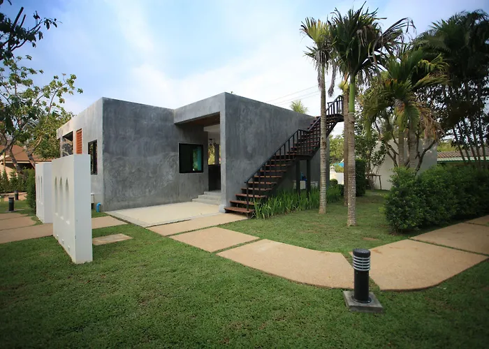 Mook Lamai Resort And Spa Ko Mook