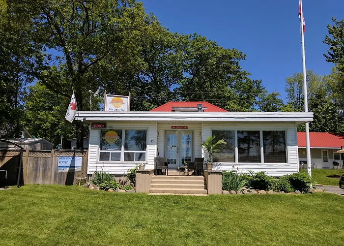 Balm Beach Resort And Motel