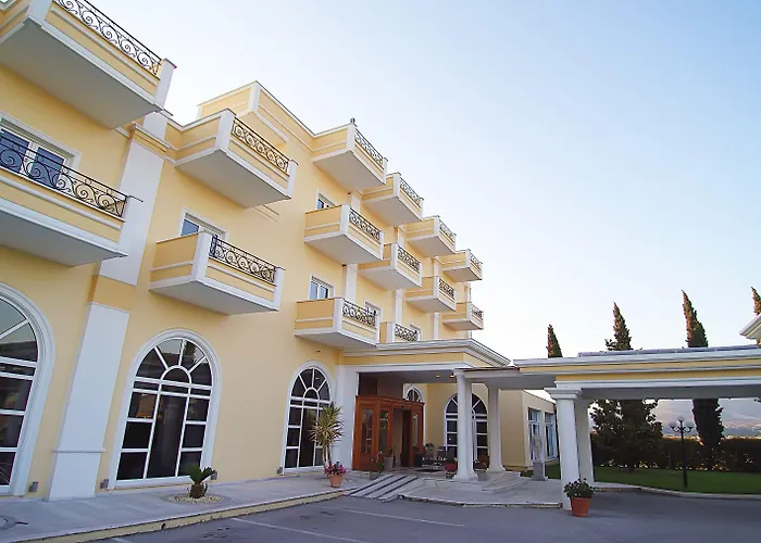 Kouros Hotel Drama