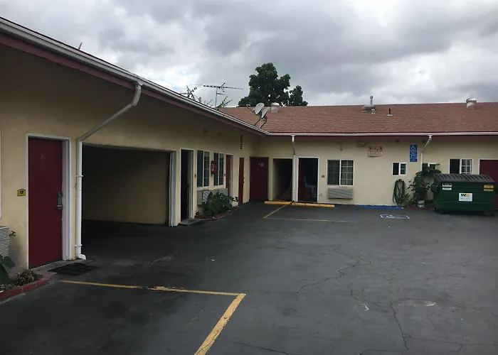 Sands Inn