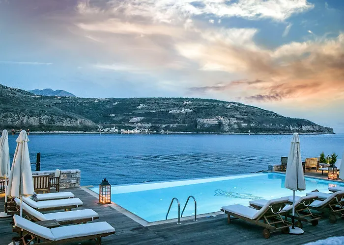 Εn Plo Luxury Suites