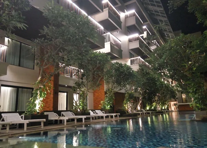 Jambuluwuk Oceano Seminyak Hotel