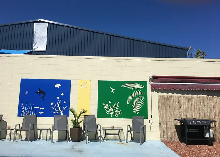 Black Marlin Motel