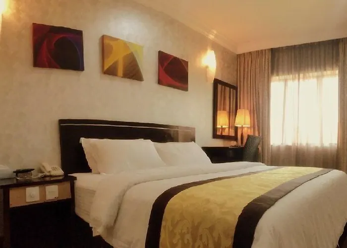 Home 2 Hotel Sdn Bhd Chukai