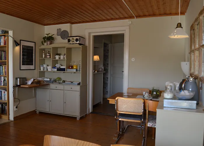 Lilla Hotellet Bed & Breakfast I Alingsas