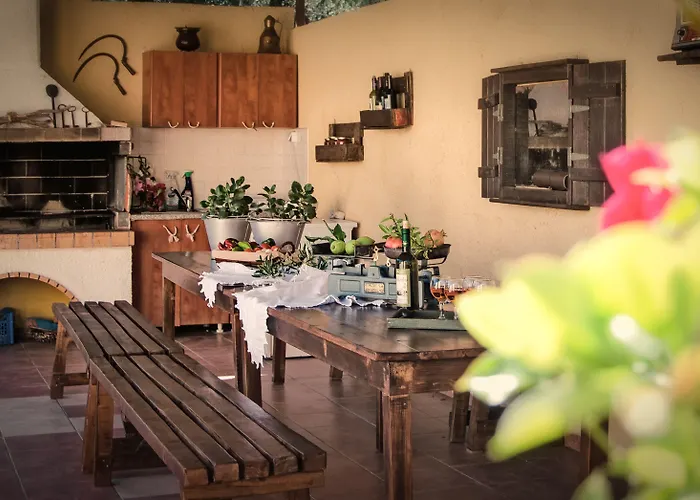 Remezzo Studios & Apartments Amoudi