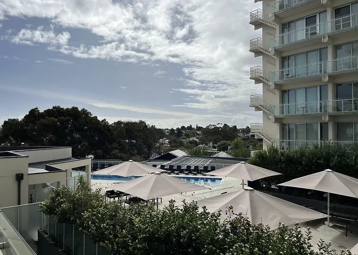 Tasha'S Apartments On Warwick