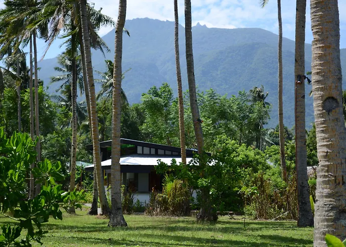 Somewhere Else Boutique Resort Mambajao