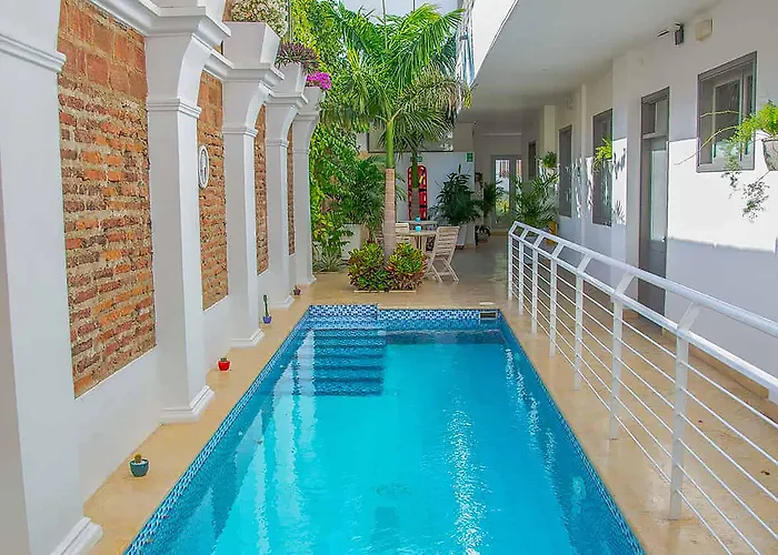 El Cactus Luxury Apartments In Historic Center