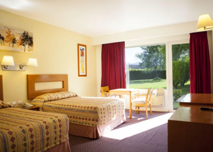 Hotel Paradise Inn