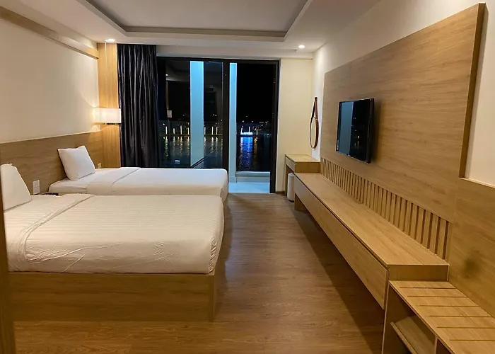 Luxe Hotel Dong Hoi