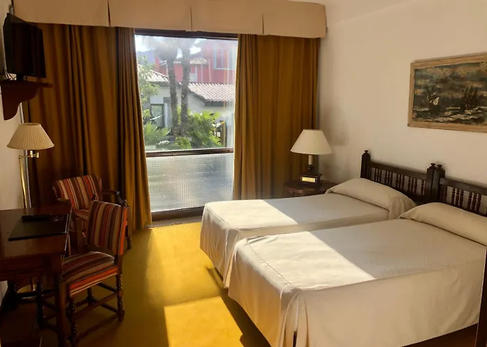 Hotel El Ancla Laredo
