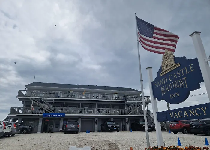 Sandcastle Beachfront Inn