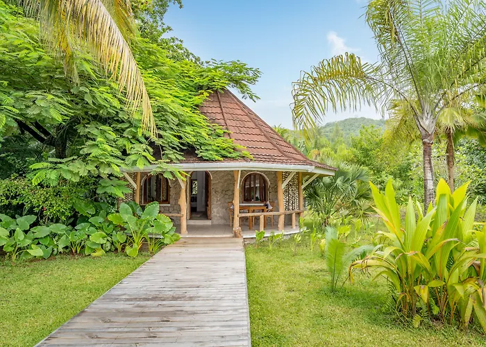 Bliss Praslin