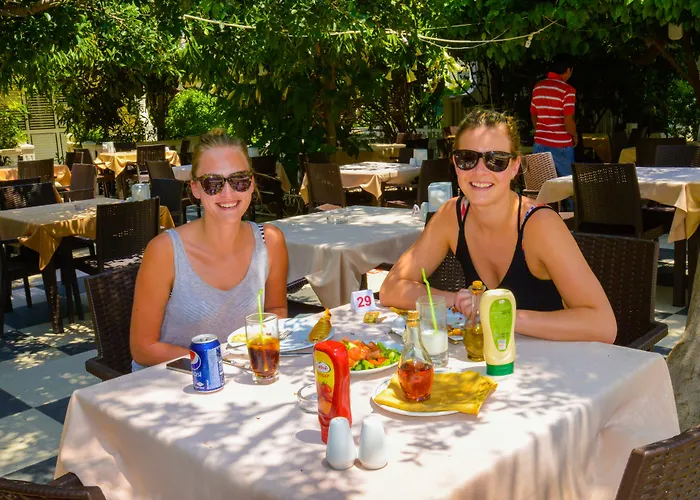 Riverside Garden Resort Karavas 