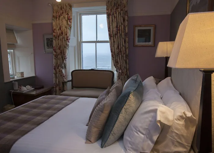 Port Charlotte Hotel