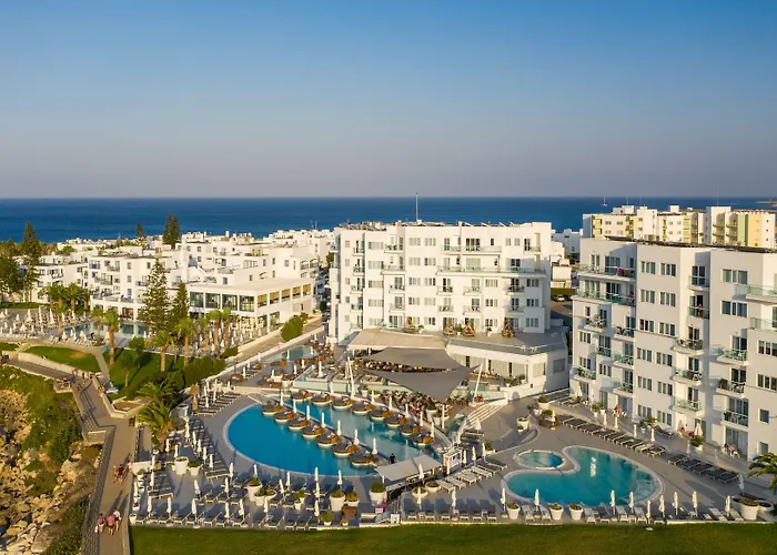 King Jason Protaras - Designed For Adults By Louis Hotels