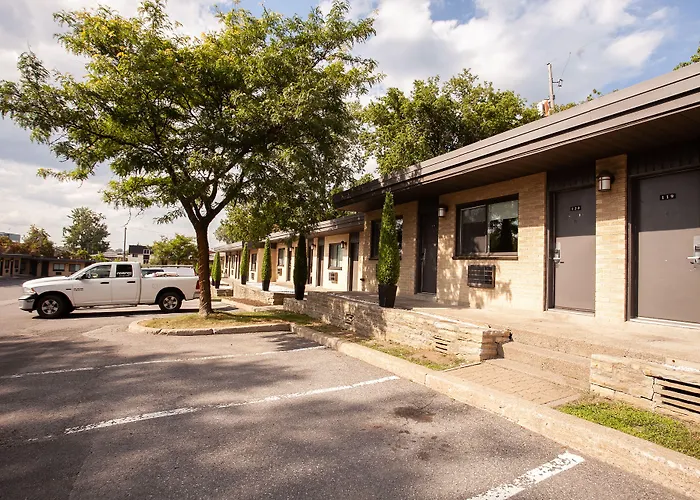 Motel Newstar Laval