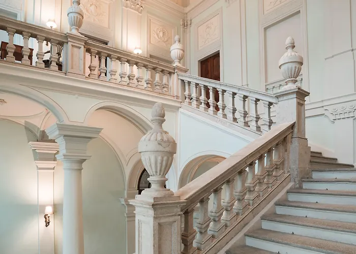 Royal Palace Hotel