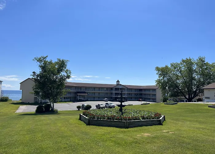 Quality Inn Lakefront