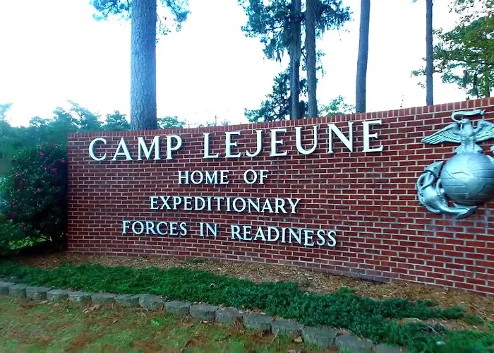 Holiday Inn Express & Suites - Jacksonville-Camp Lejeune Area By Ihg