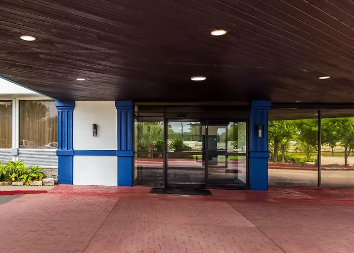 Clarion Pointe - Clute