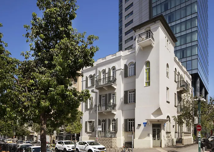 Bachar House - Fattal Colors