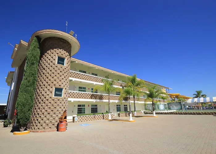 Hotel Splash Inn