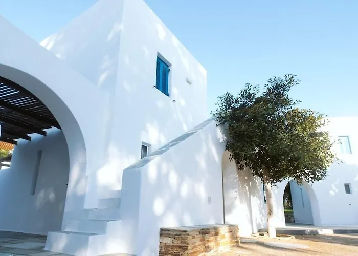 Far Out Village Hotel Mylopotas