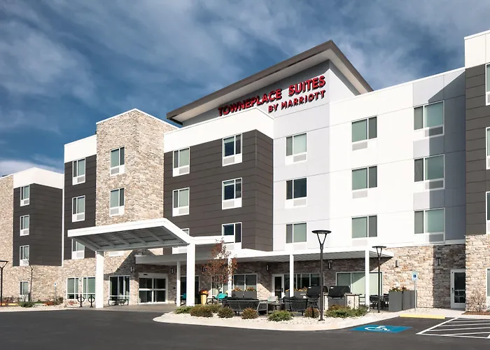 Towneplace Suites By Marriott Oconomowoc