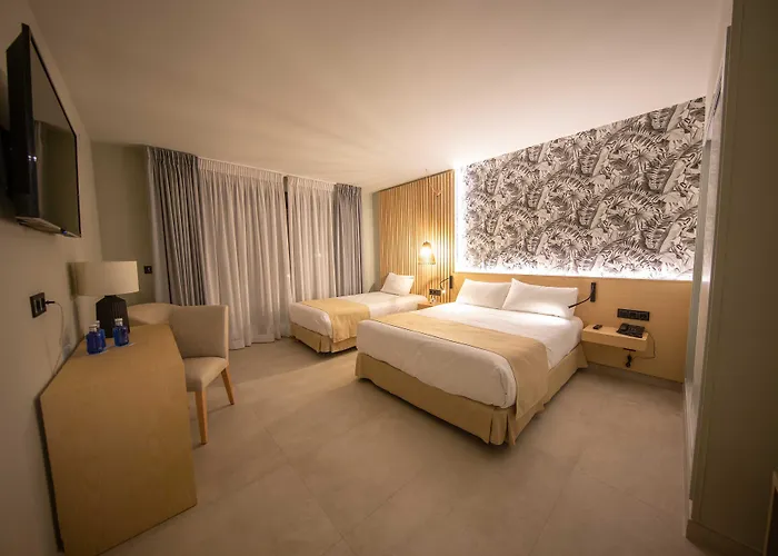 Hotel Noy