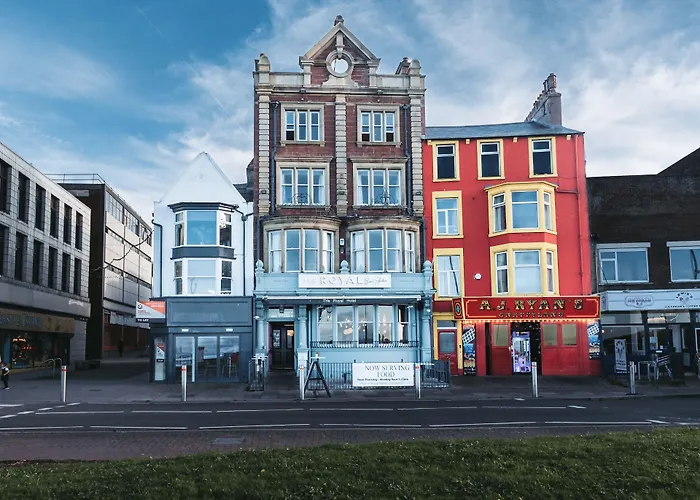 Royal Bar & Shaker